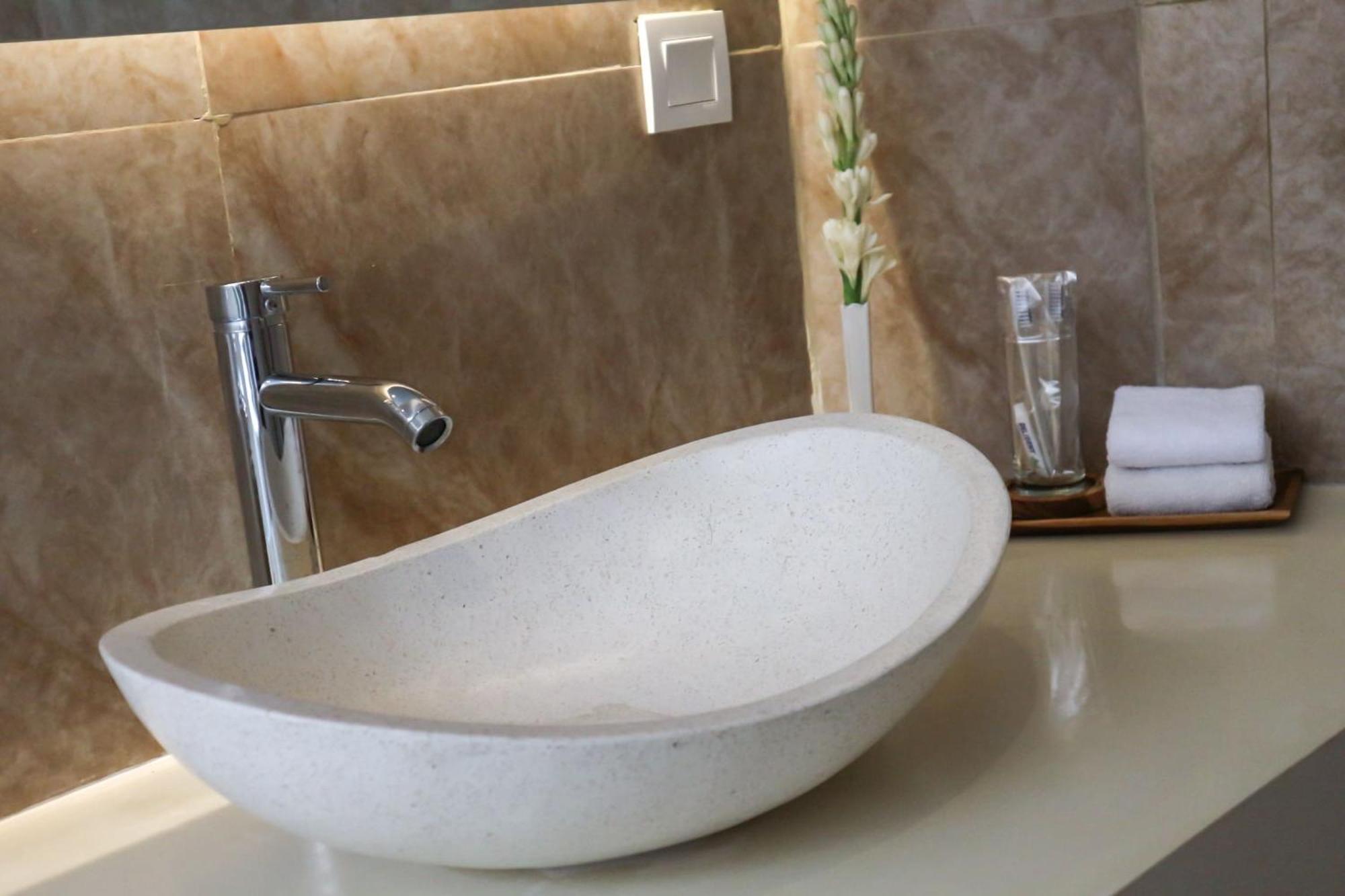 2br Tropical Sinergi In Villa *